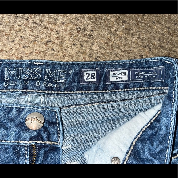 Miss Me boot cut jean Sz 28 - Picture 3 of 8
